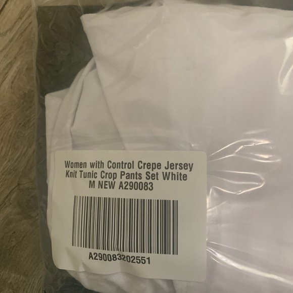 NWT WOMEN WITH CONTROL CREPE TUNIC & CROP PANTS - Picture 13 of 16